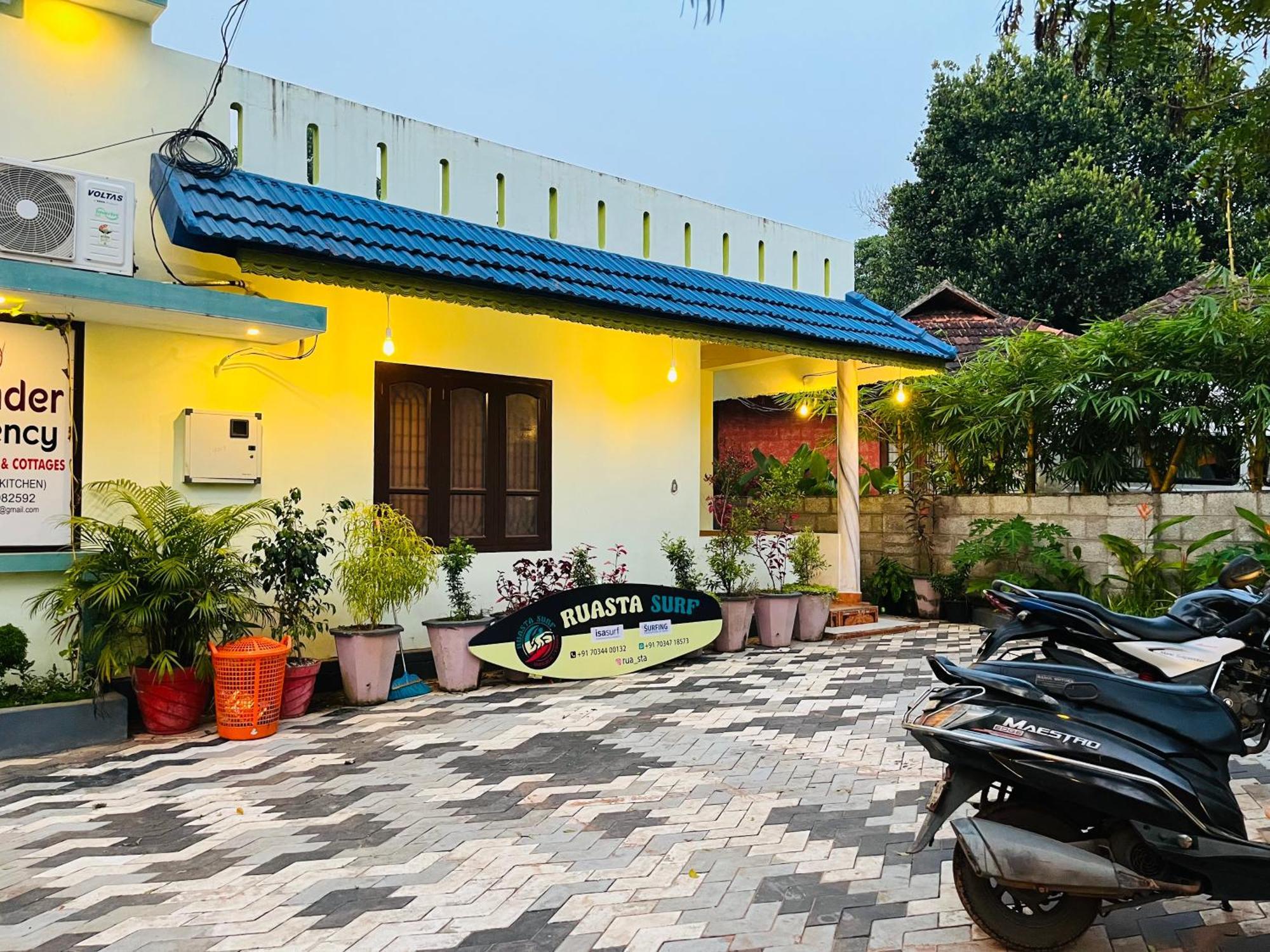 Lavender Residency Bed and Breakfast Varkala Exteriör bild